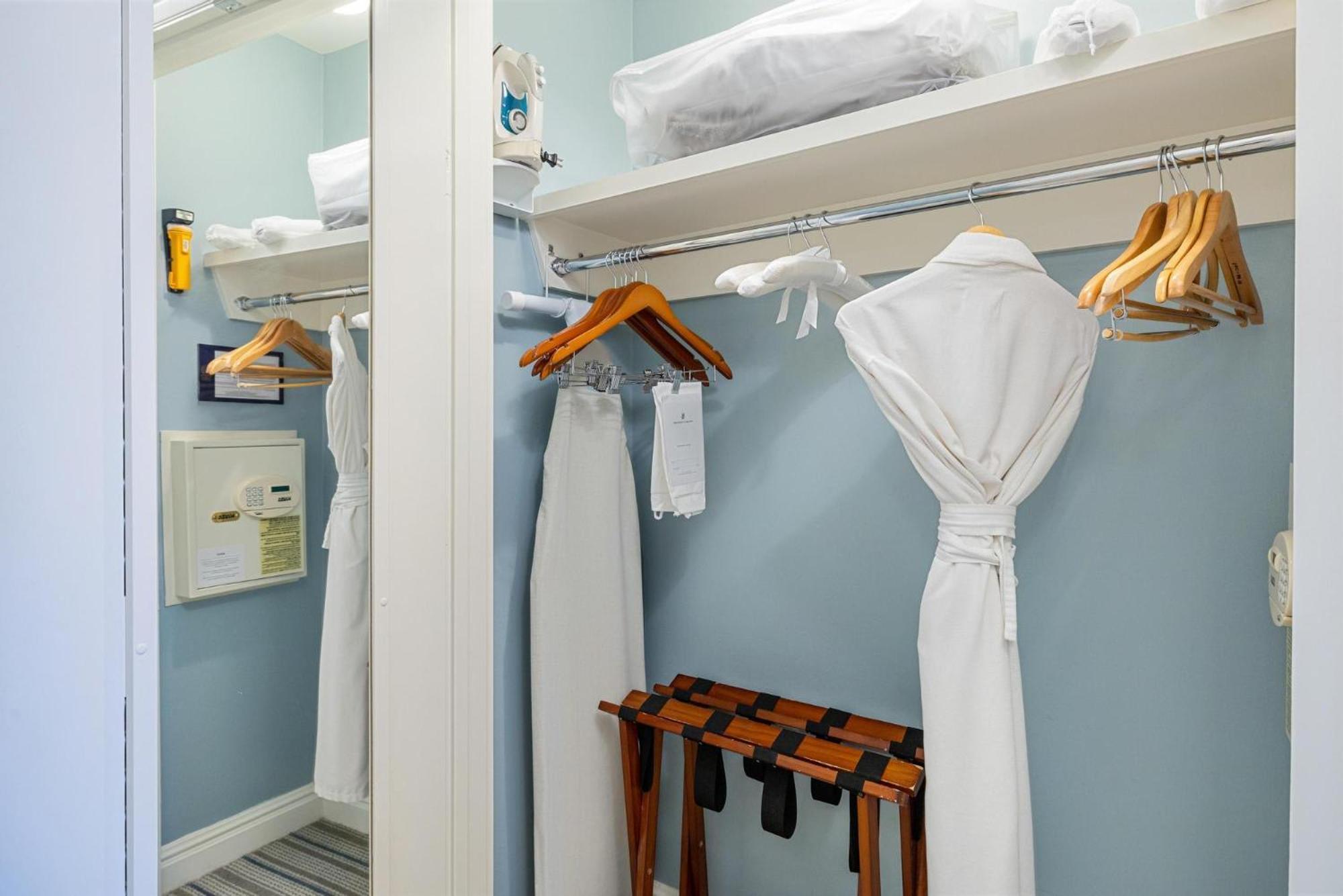 Charming 5 Star Condo Unit Situated At Ritz Carlton-Key Biscayne Miami Bagian luar foto