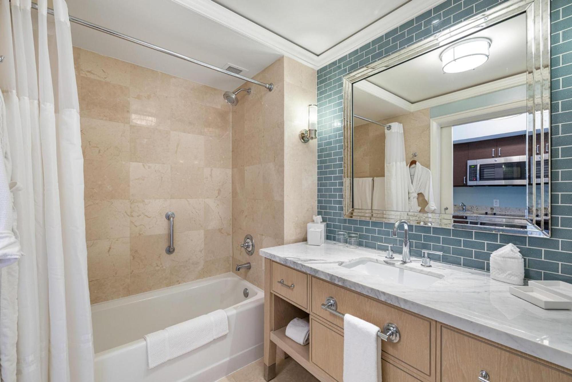 Charming 5 Star Condo Unit Situated At Ritz Carlton-Key Biscayne Miami Bagian luar foto